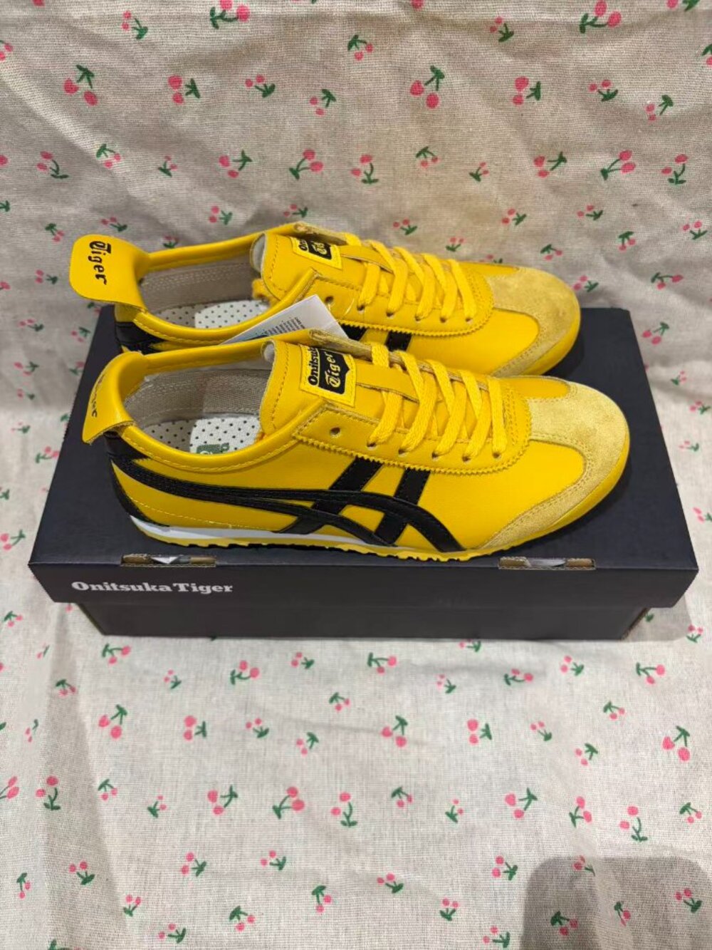 Onitsuka Tiger by Asics Yellow and Black Classic Mexico 66 Flats